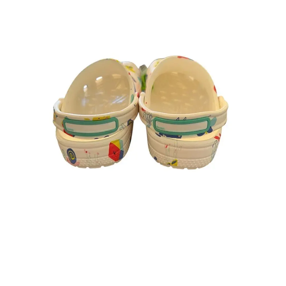 Crocs ﻿Kid's Junior White Multi Classic Doodle Print Clog Shoes Size 3